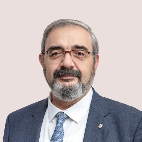 Prof. Dr. Şafak Karslıoğlu